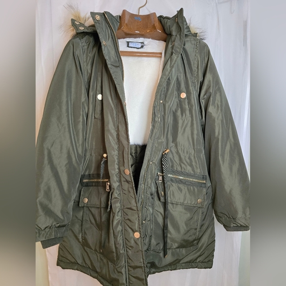 Time and Tru Olive Utility Jacket with Faux Fur Hood - Picture 1 of 12